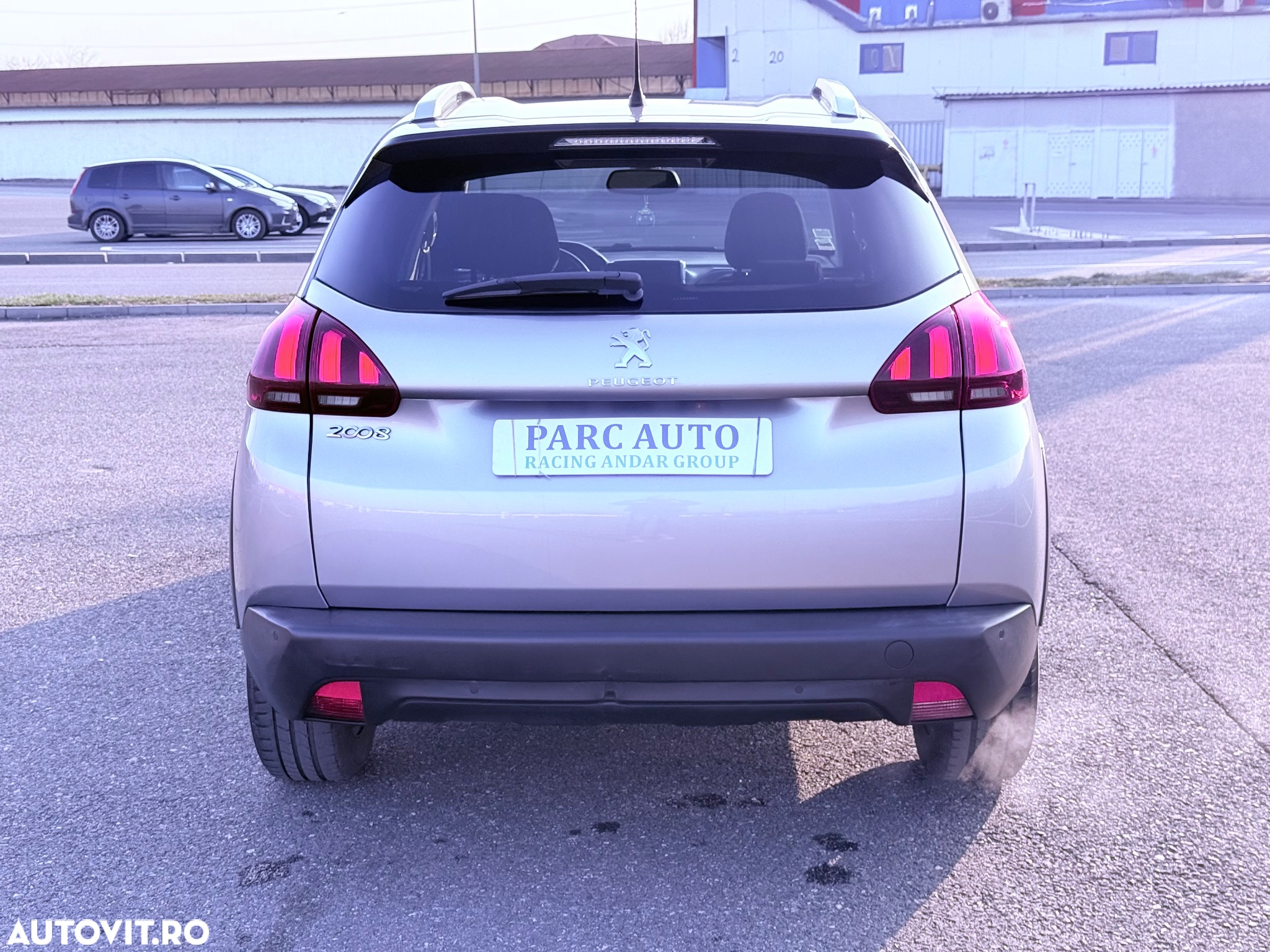 Peugeot 2008 PureTech 130 EAT8 Allure Pack - 6