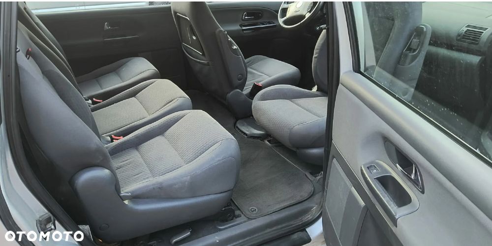 Volkswagen Sharan - 10