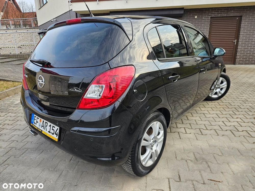 Opel Corsa 1.4 16V Active - 3
