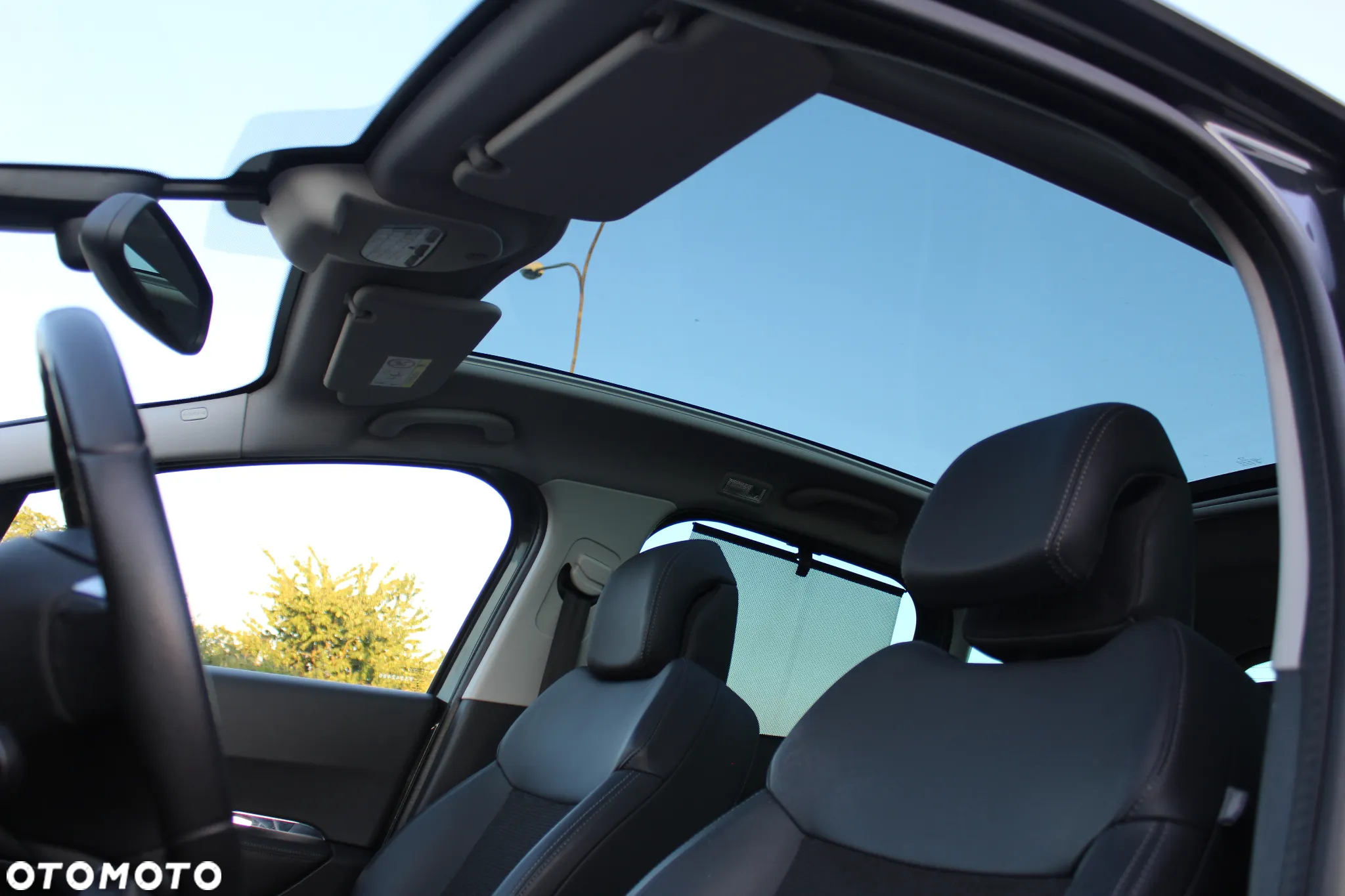 Peugeot 3008 1.2 PureTech Allure Pack S&S - 27