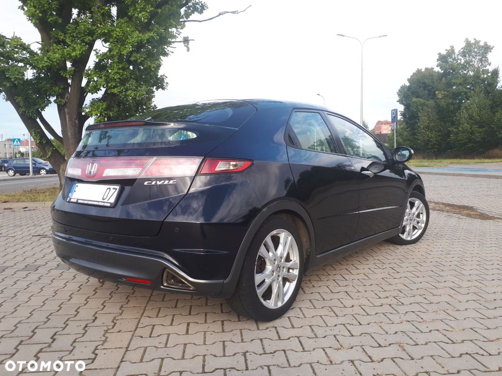 Honda Civic 1.8i-VTEC Executive - 3