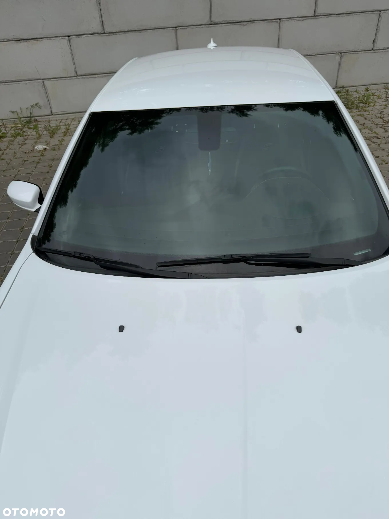 Chrysler 300s - 12