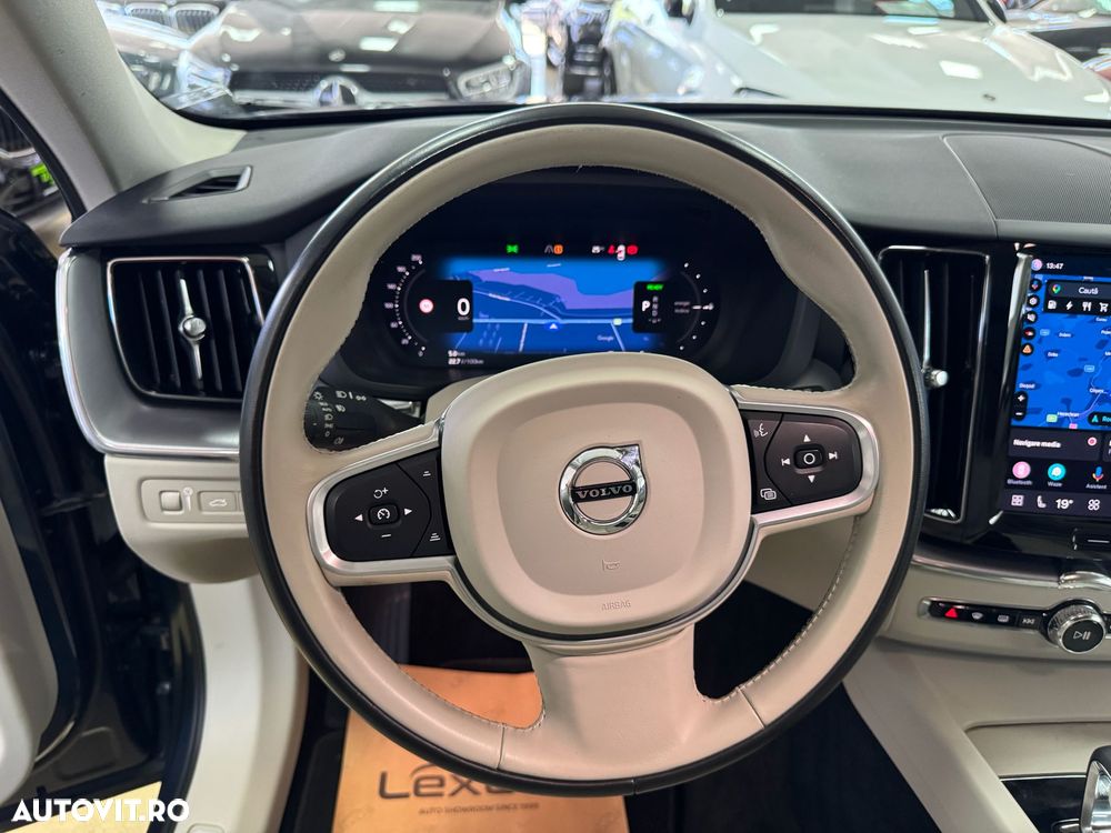 Volvo XC 60 T6 AWD Recharge Geartronic Inscription - 29