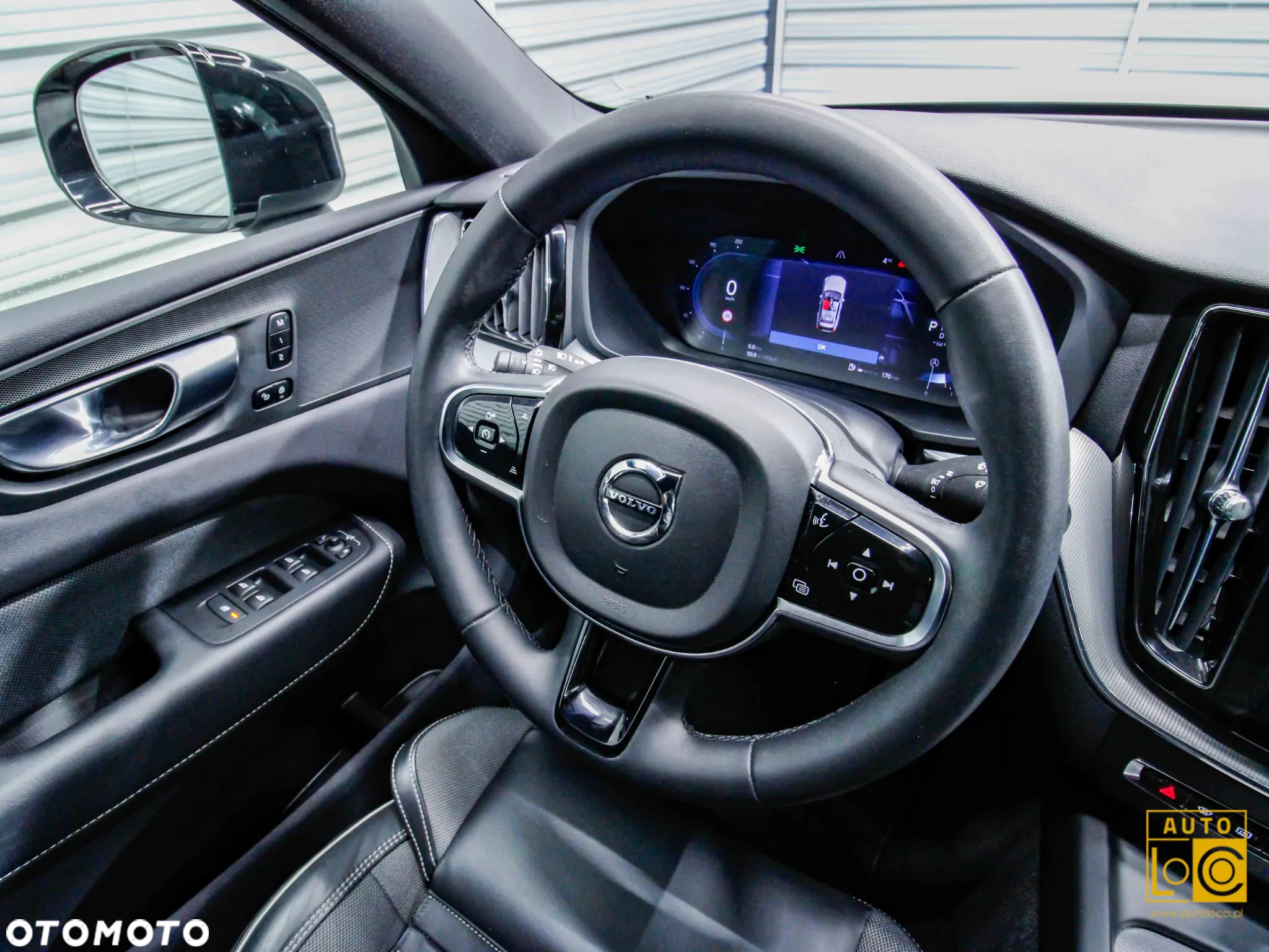 Volvo XC 60 B4 B R-Design - 17