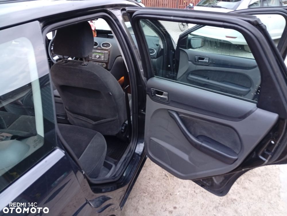 Ford Focus 1.6 Ti-VCT Ghia - 11
