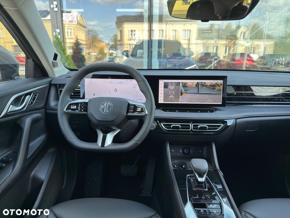 MG HS Hybrid+ - 13