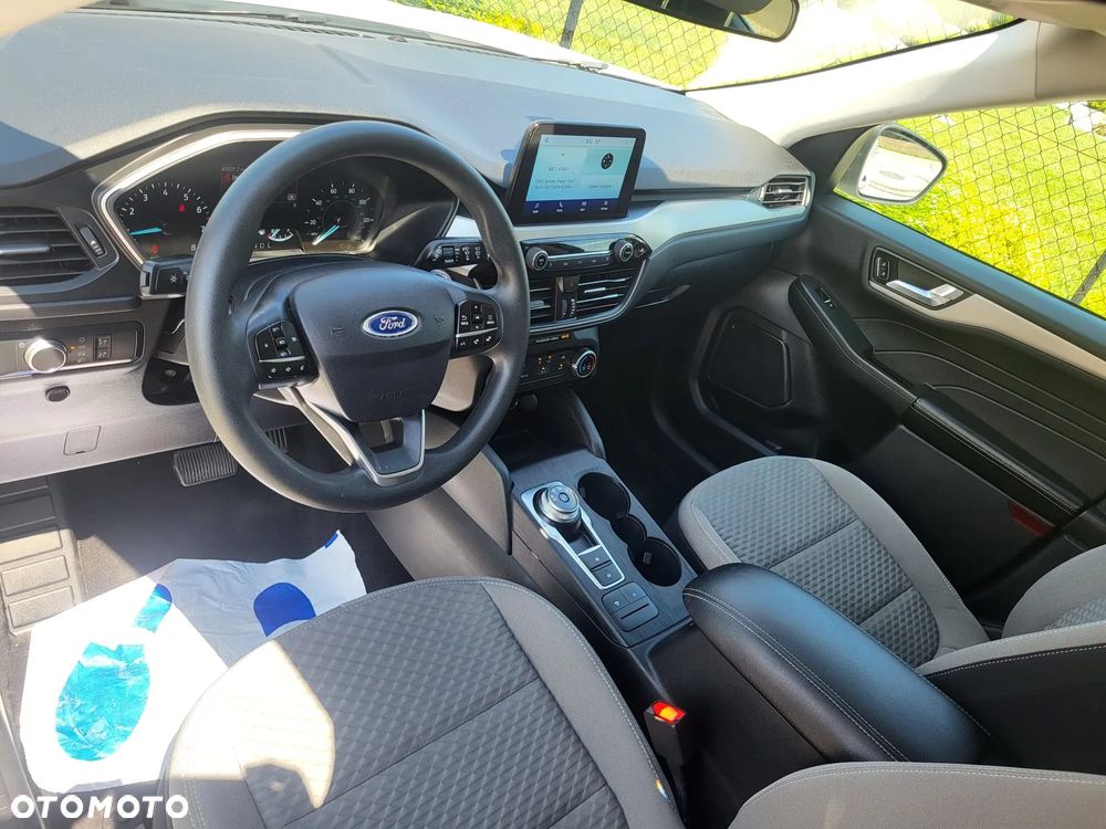 Ford Kuga 1.5 EcoBoost ST-LINE X - 15