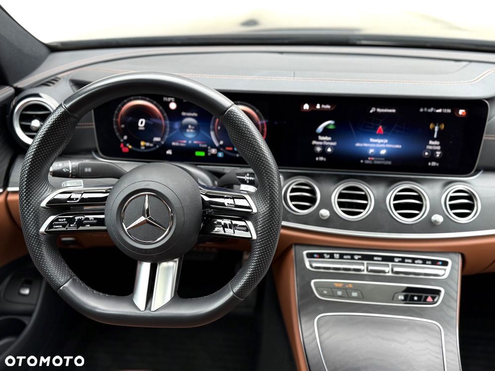 Mercedes-Benz Klasa E - 21