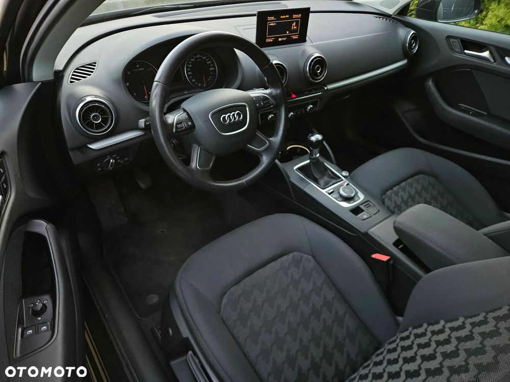 Audi A3 3-drzwiowe 1.6 TDI Attraction - 25