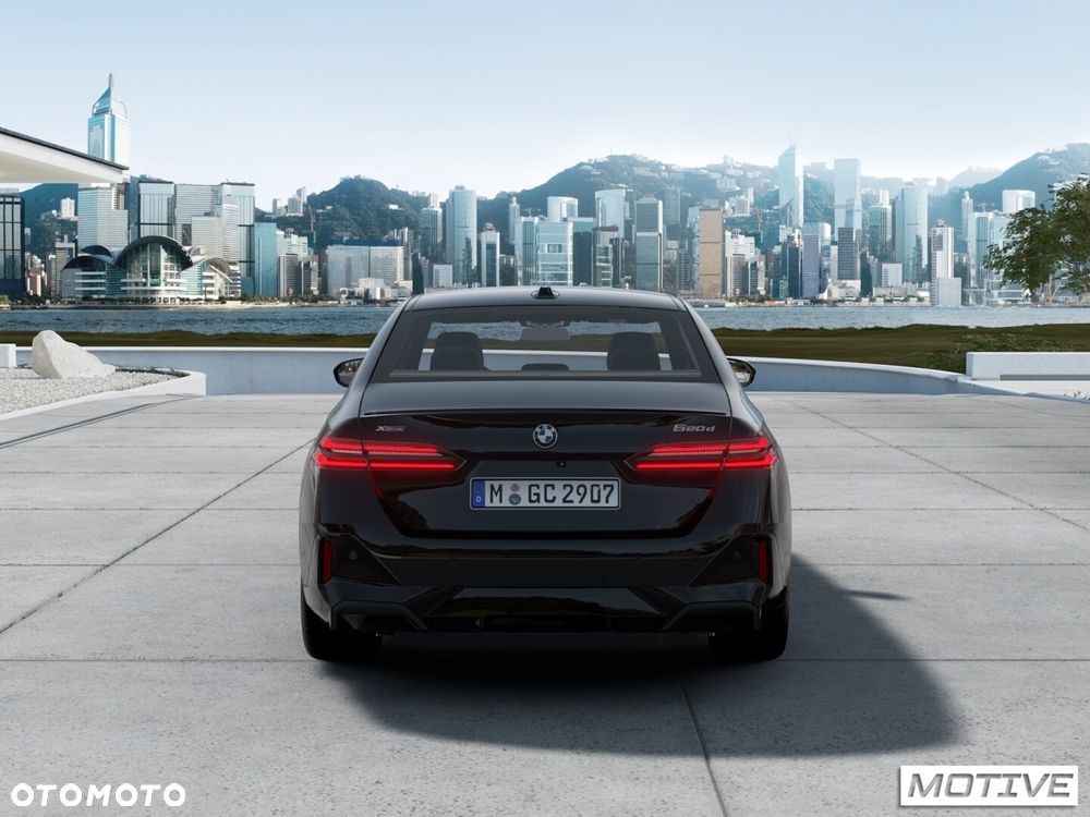 BMW Seria 5 520d xDrive mHEV M Sport - 9