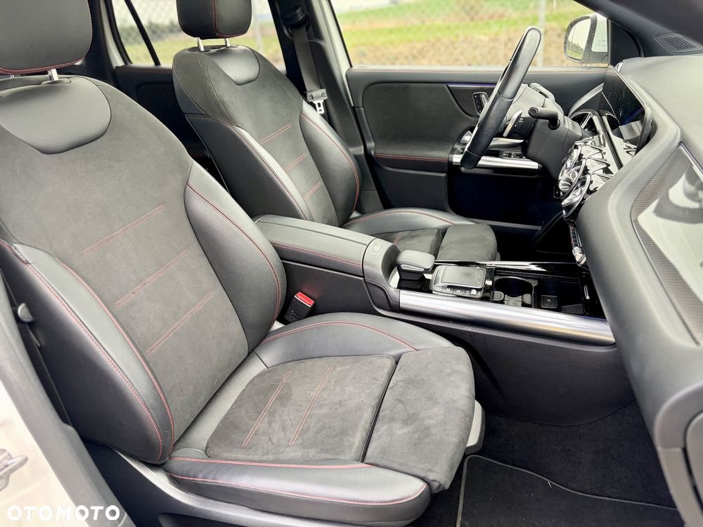Mercedes-Benz GLA 250 4-Matic AMG Line - 9