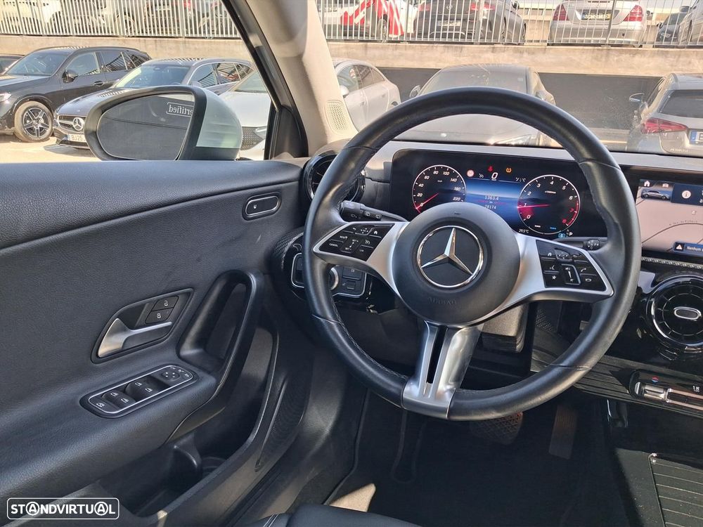 Mercedes-Benz A 200 Standard - 13