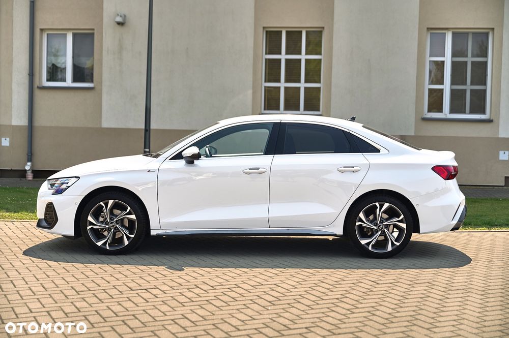 Audi A3 Limousine 35 TFSI mHEV S Line S tronic - 14