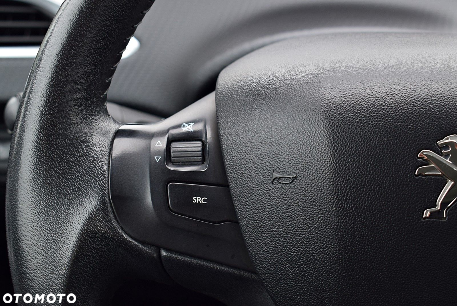 Peugeot 2008 - 23