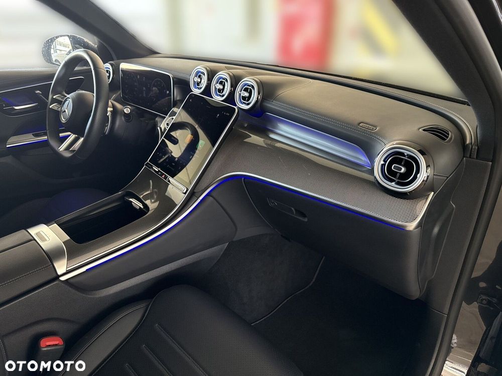 Mercedes-Benz GLC - 18