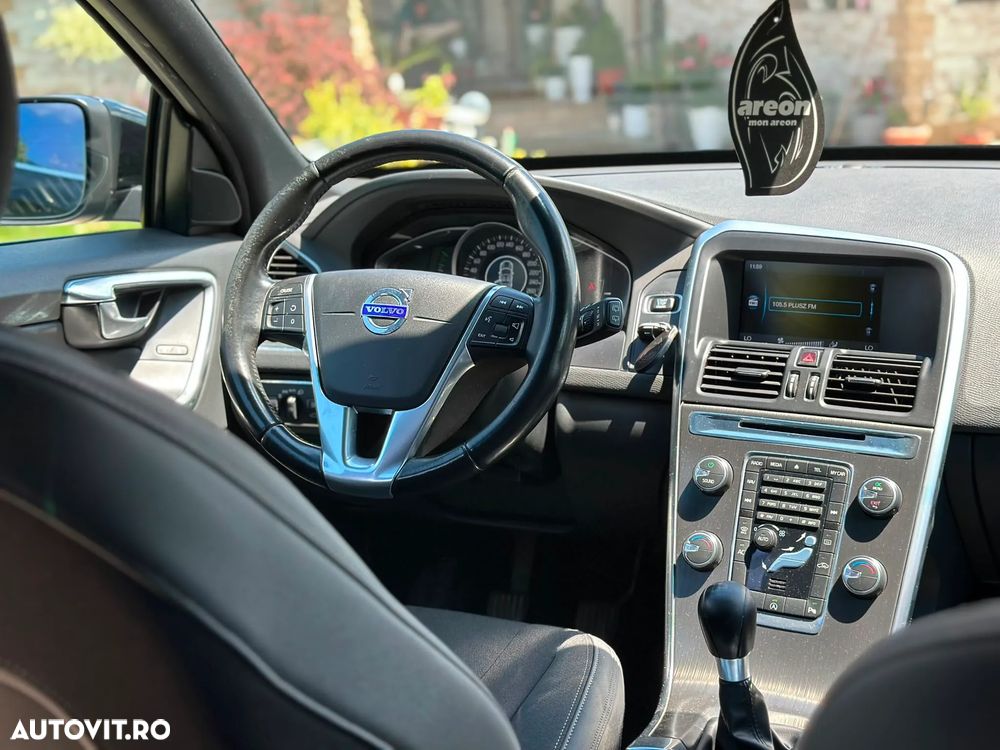 Volvo XC 60 D3 Start-Stop Momentum - 37