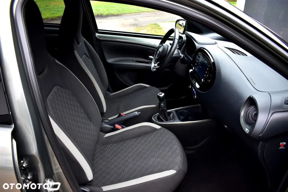 Toyota Aygo X Air Style - 22