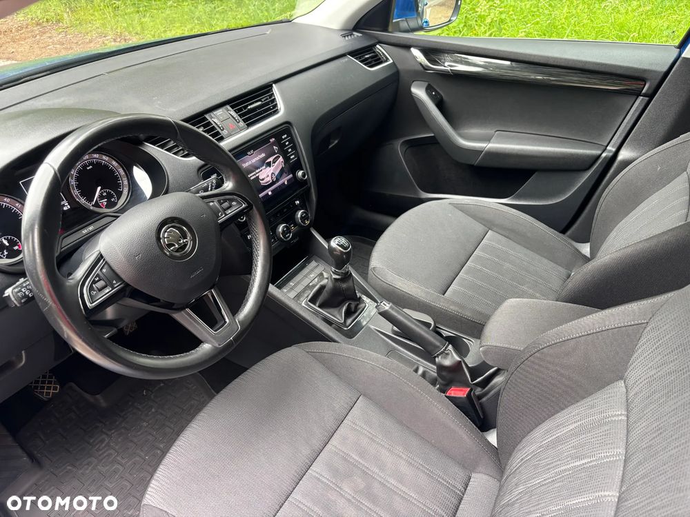 Skoda Octavia 2.0 TDI Style - 19