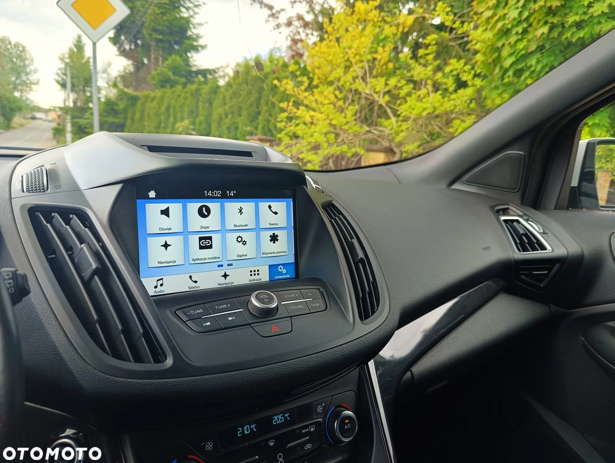 Ford Kuga 2.0 TDCi 2x4 Titanium - 36