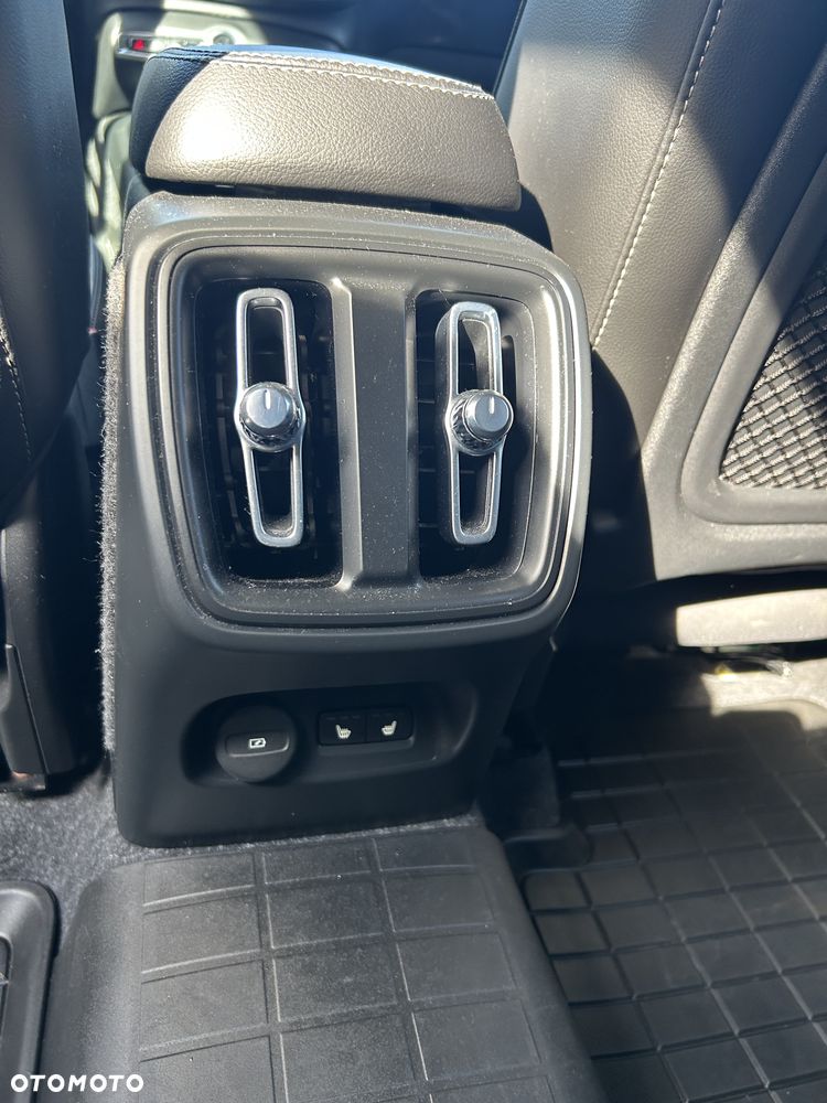 Volvo XC 40 T5 AWD Momentum - 21