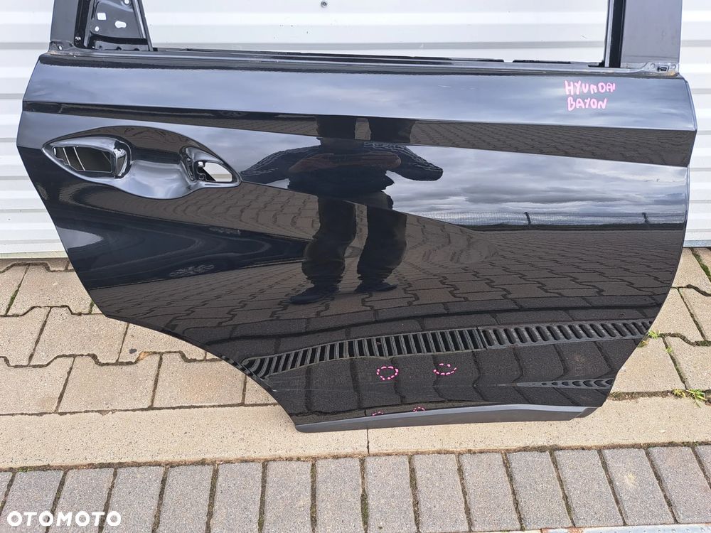 Drzwi tylne Tył prawe Hyundai Bayon 21- - 7