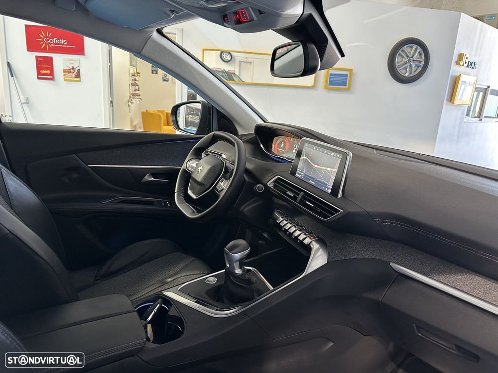 Peugeot 3008 - 25