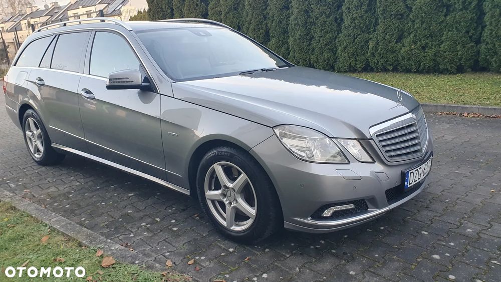 Mercedes-Benz Klasa E 300 BlueTEC 7G-TRONIC Elegance - 17