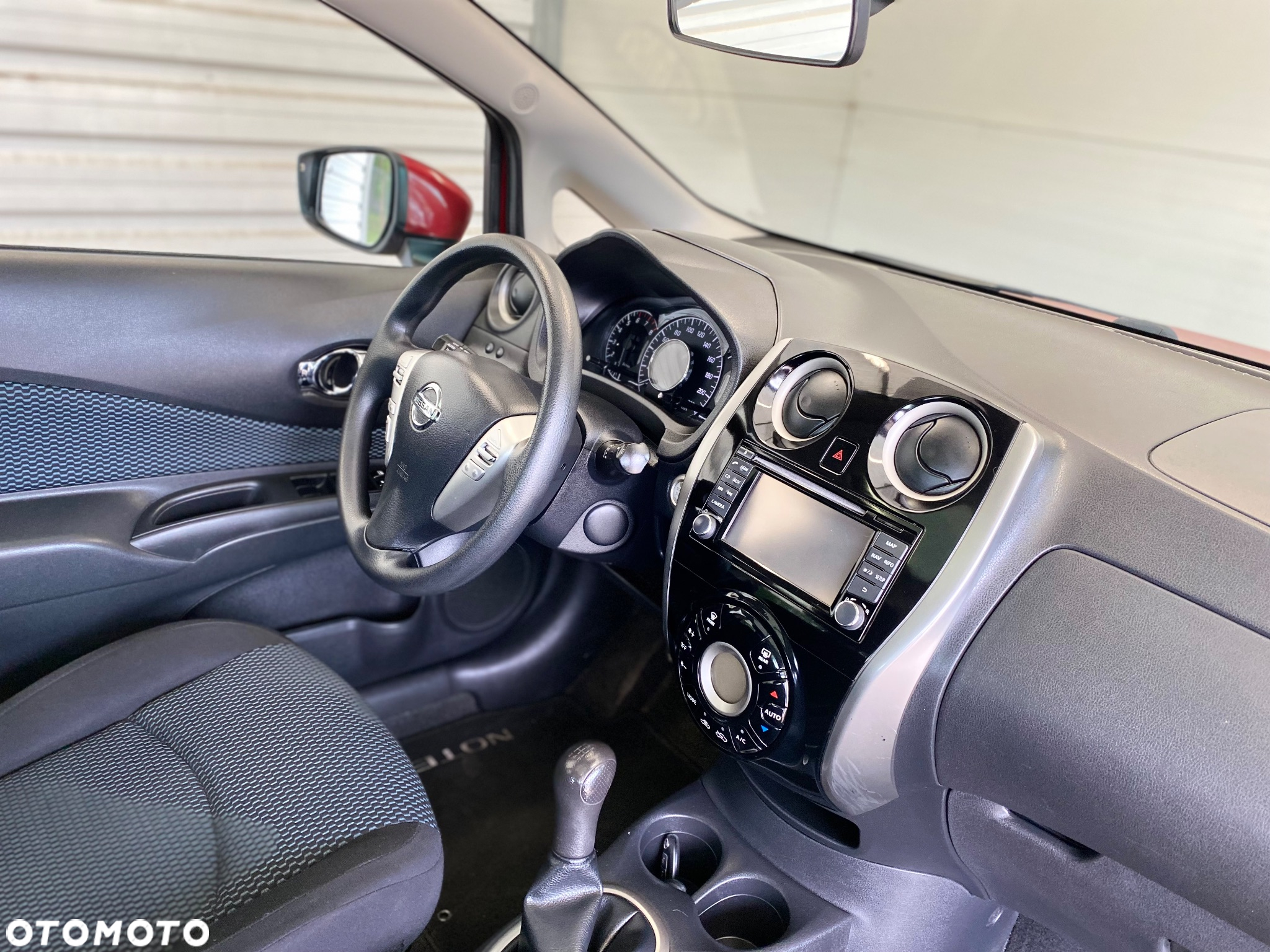 Nissan Note 1.2 Tekna EU6 - 14