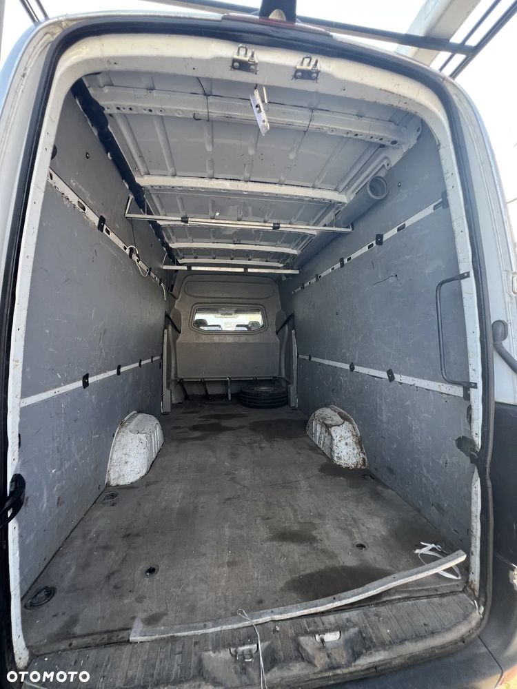 Mercedes-Benz Sprinter - 6