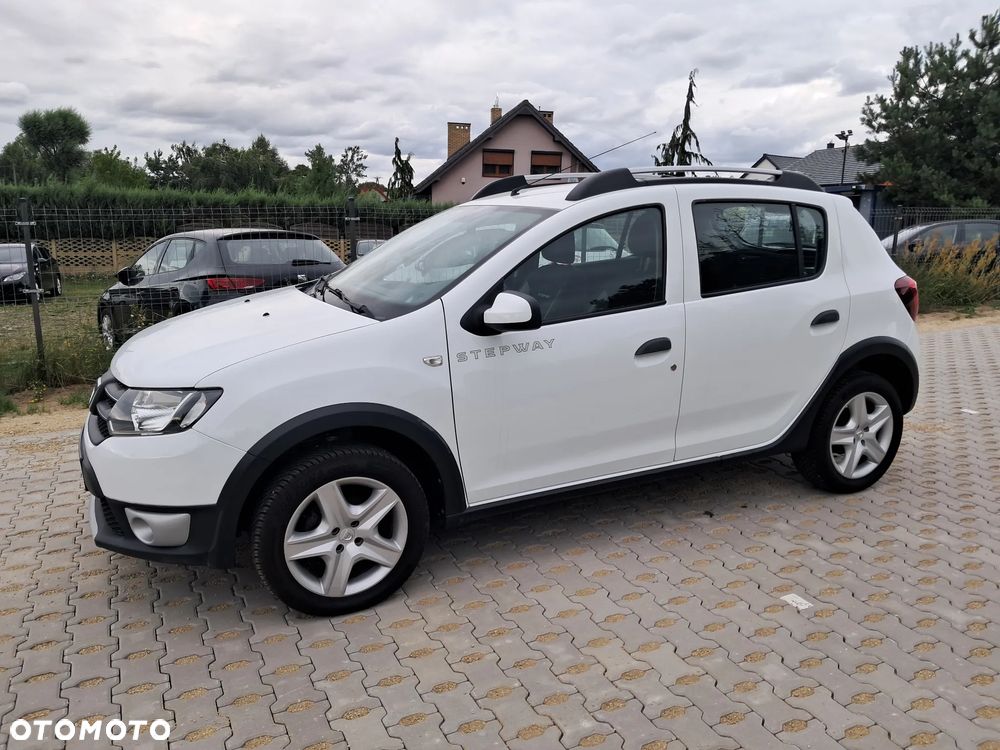 Dacia Sandero Stepway TCe 90 (S&S) Celebration - 4