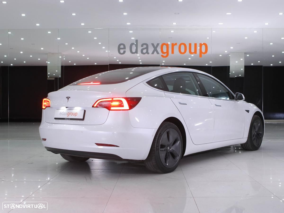 Tesla Model 3 Long-Range RWD - 3