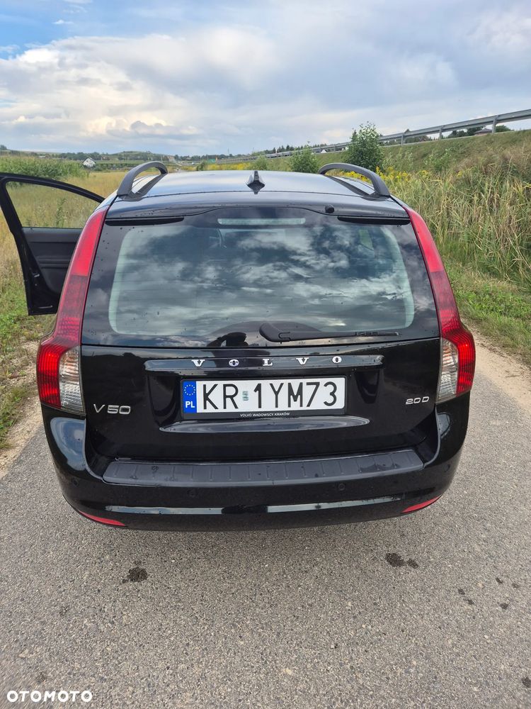 Volvo V50 - 25
