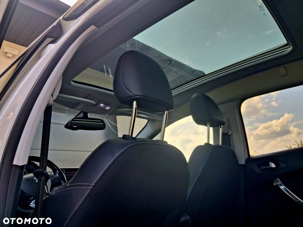Peugeot 2008 - 25