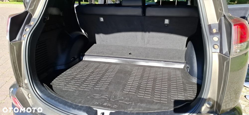 Toyota RAV4 Hybrid Style 4x4 - 13