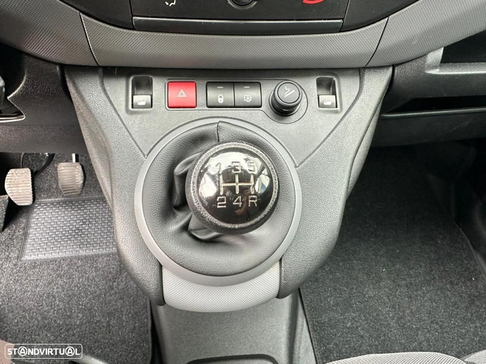 Citroën Berlingo 1.6 BlueHDi 3 Lug. IVA Dedutível - 17