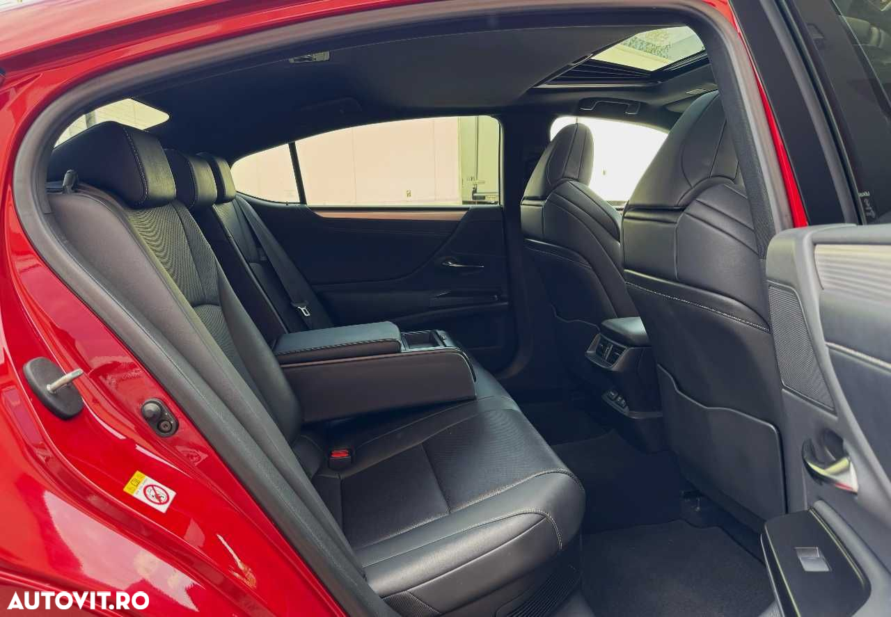 Lexus Seria ES 300h F Sport+ - 18
