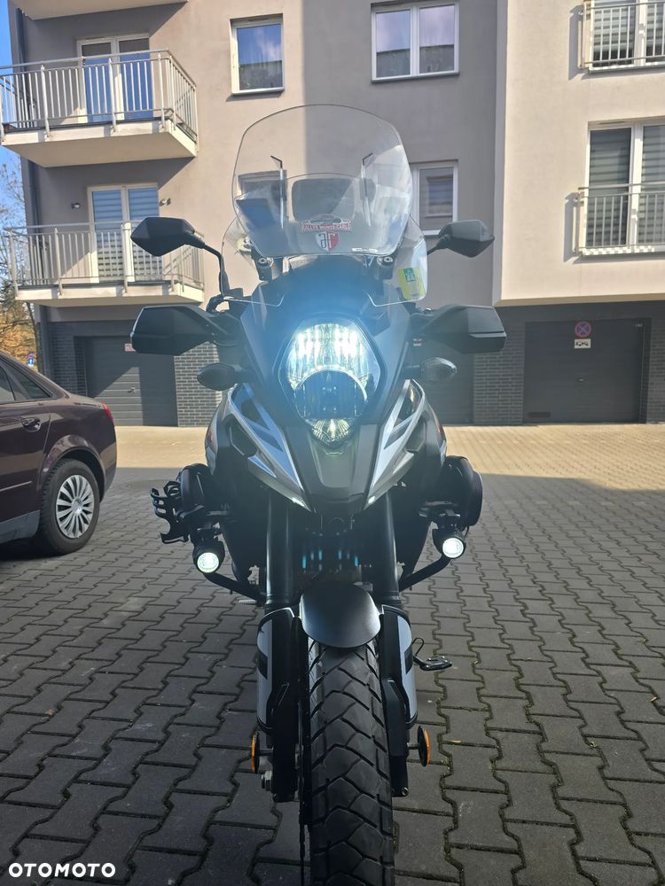 Suzuki V-STROM - 4