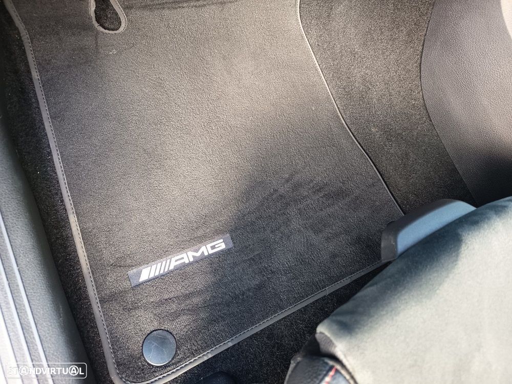 Mercedes-Benz A 250 e AMG Line - 22