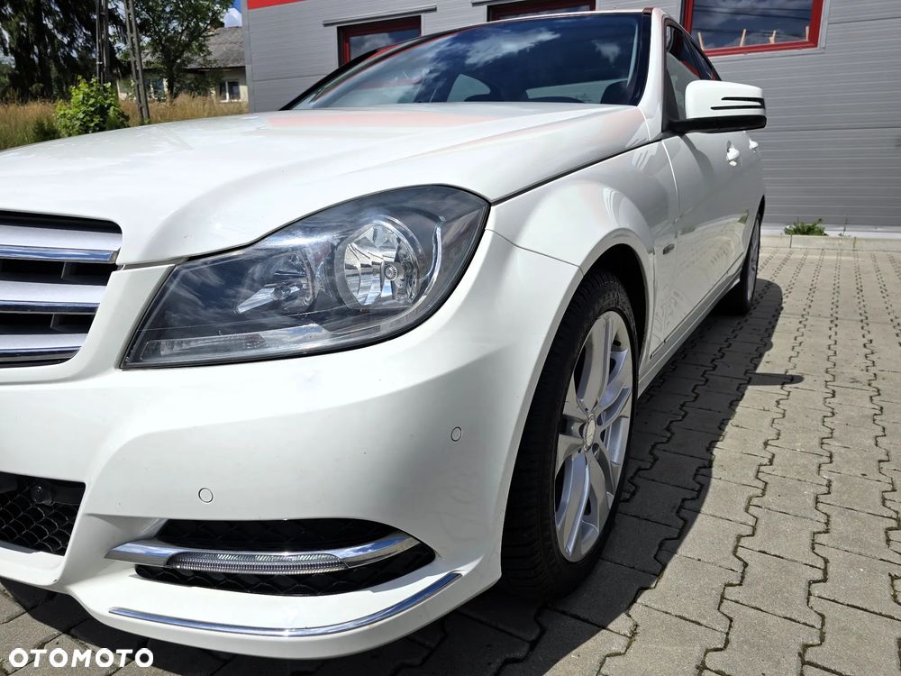 Mercedes-Benz Klasa C 180 CGI Automatik BlueEFFICIENCY SPORT EDITION - 14