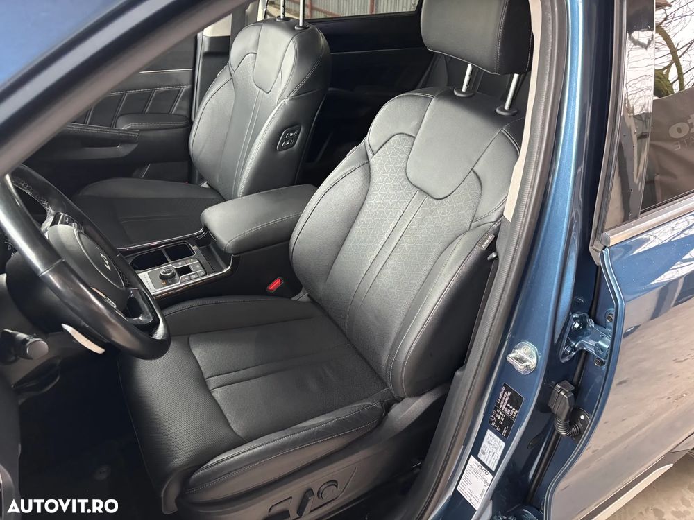 Kia Sorento 1.6 T-GDI HEV 6AT 4x4 7P Design+ - 35