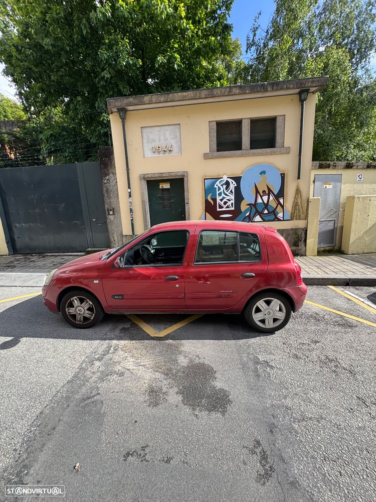 Renault Clio 1.2 16V Confort - 5