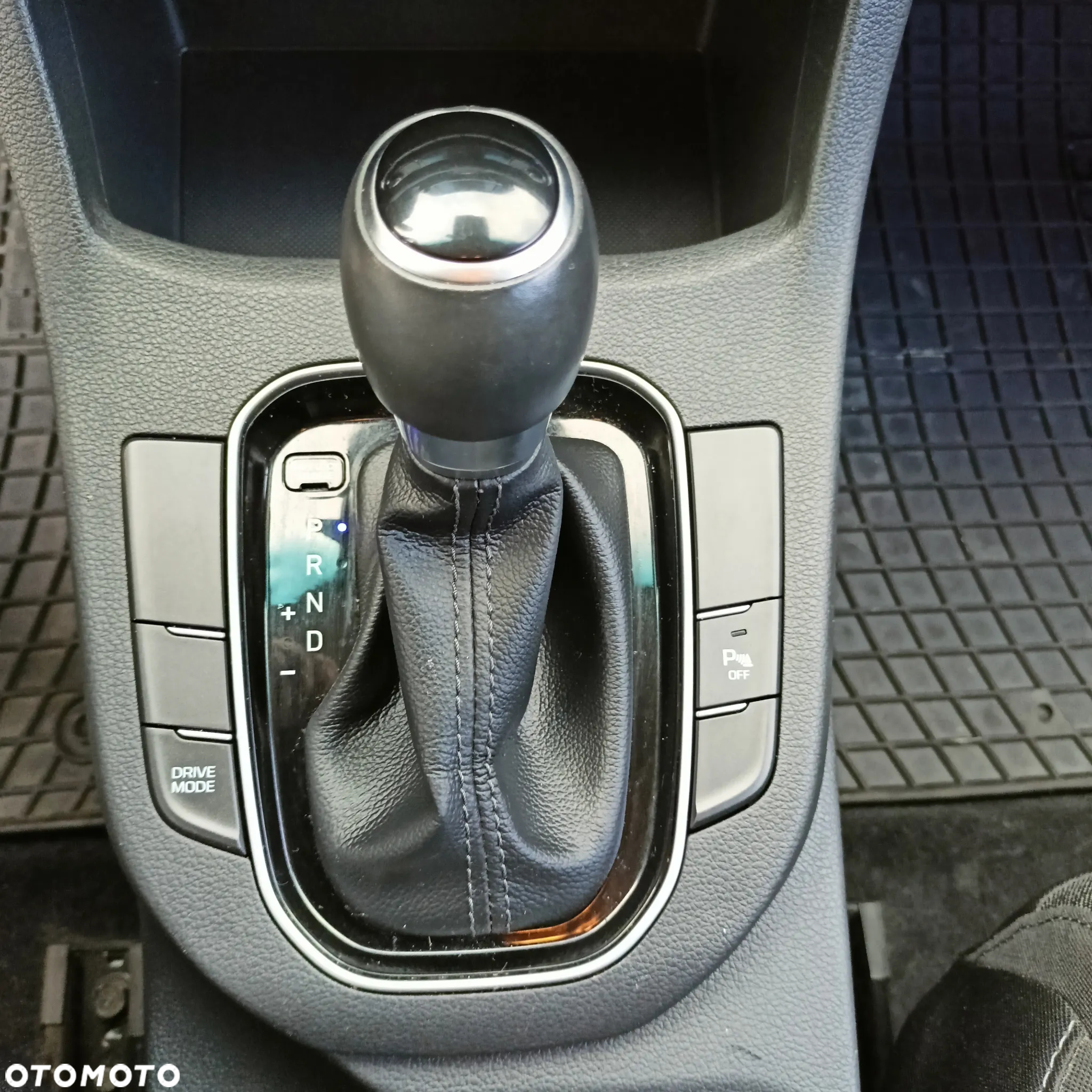 Hyundai i30 1.5 T-GDI 48V Comfort DCT - 27