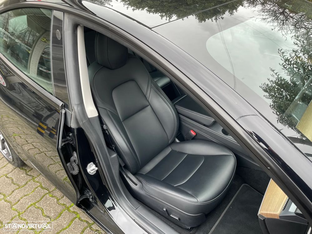 Tesla Model 3 Long Range Tração Traseira - 22