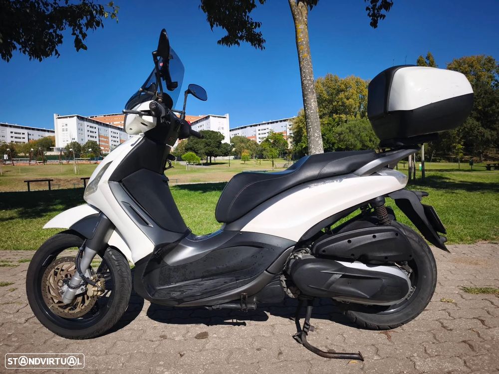 Piaggio Beverly 350 - 2