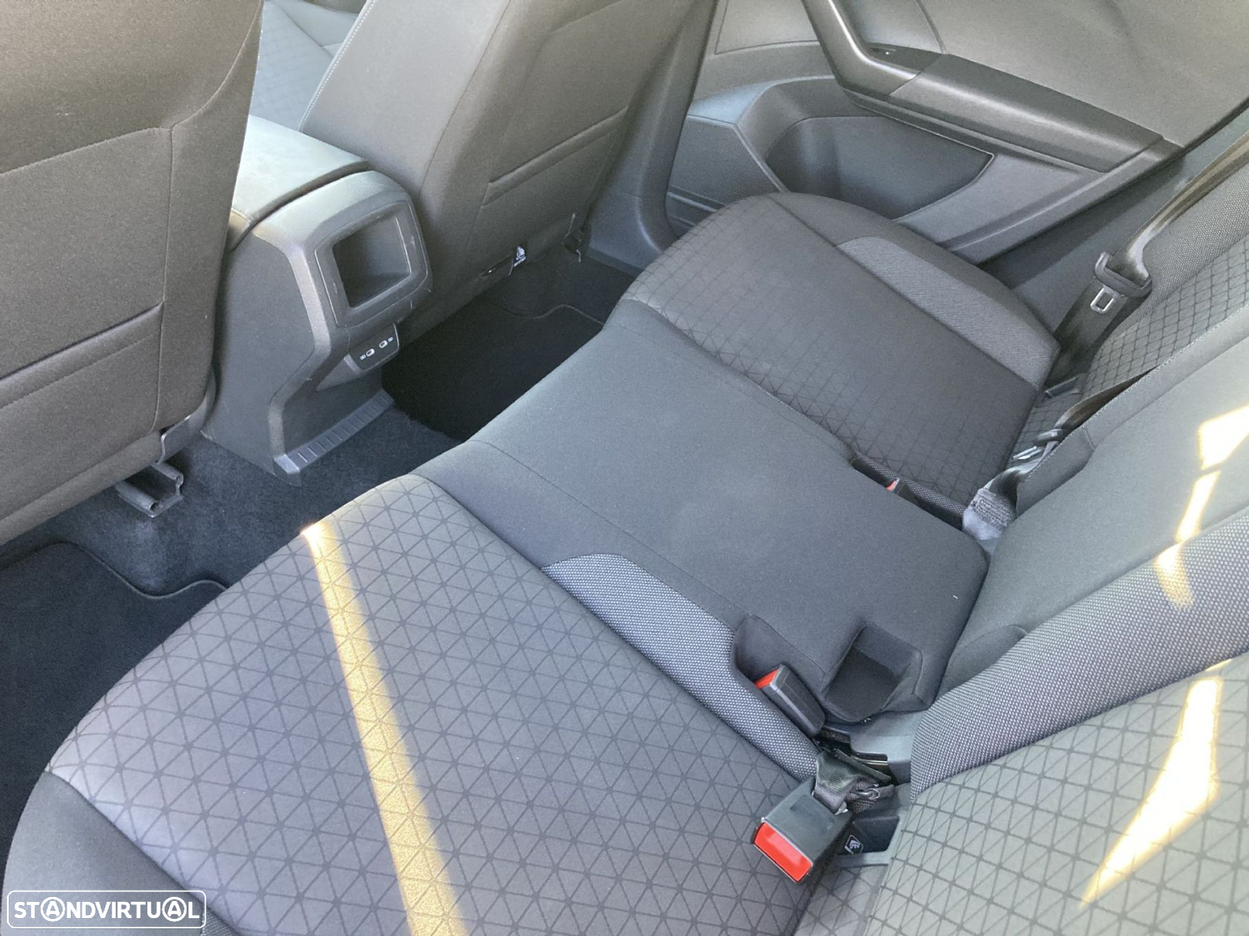 VW T-Cross 1.0 TSI Life - 28