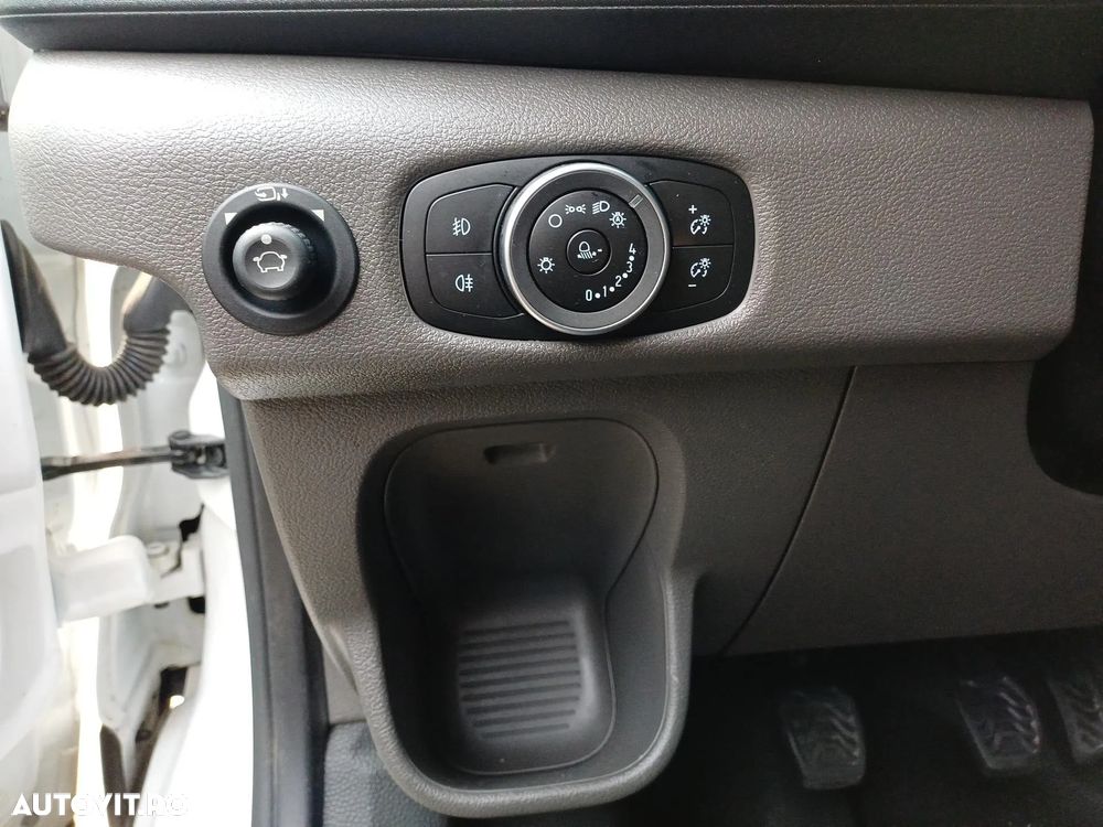 Ford Transit - 10