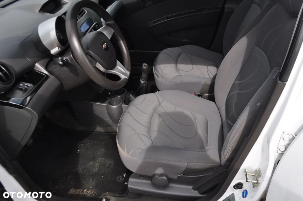 Chevrolet Spark 1.0 EcoLogic LS - 10