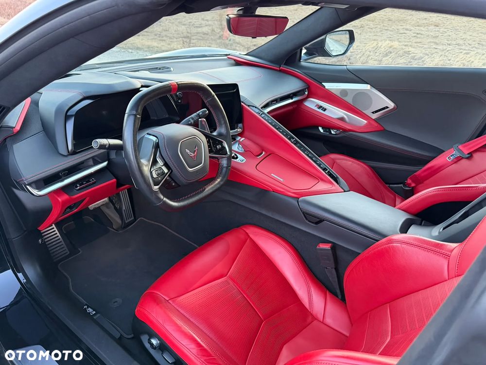 Chevrolet Corvette - 15