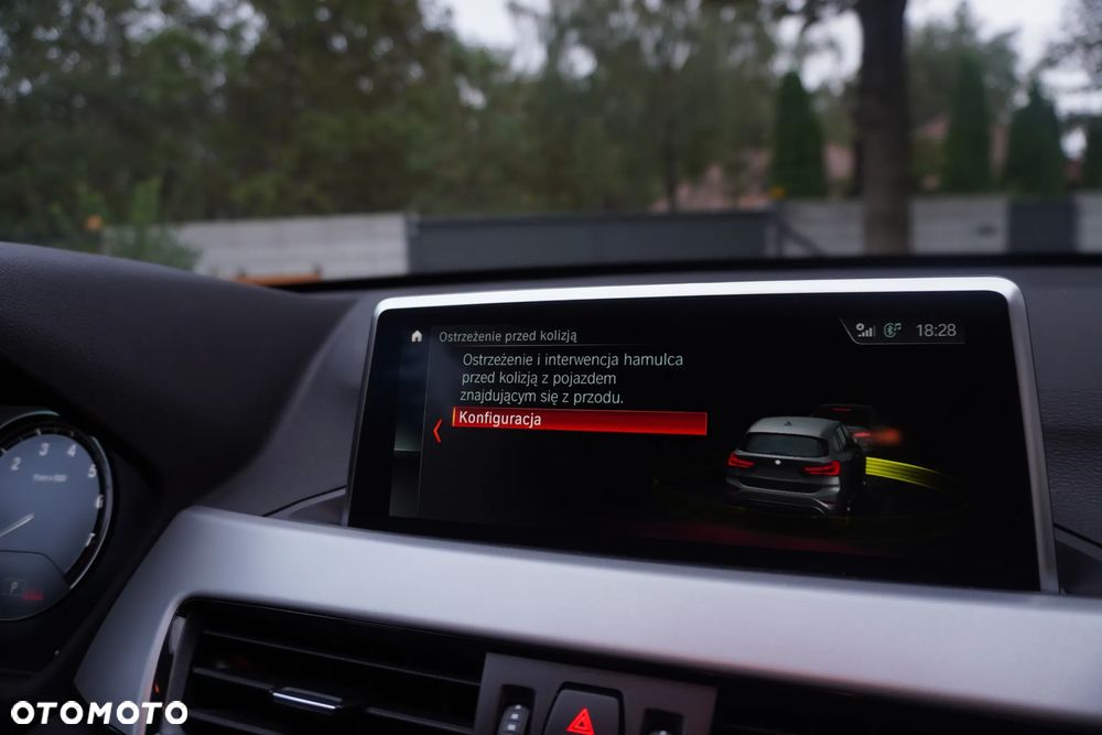 BMW X1 sDrive18i Advantage - 23