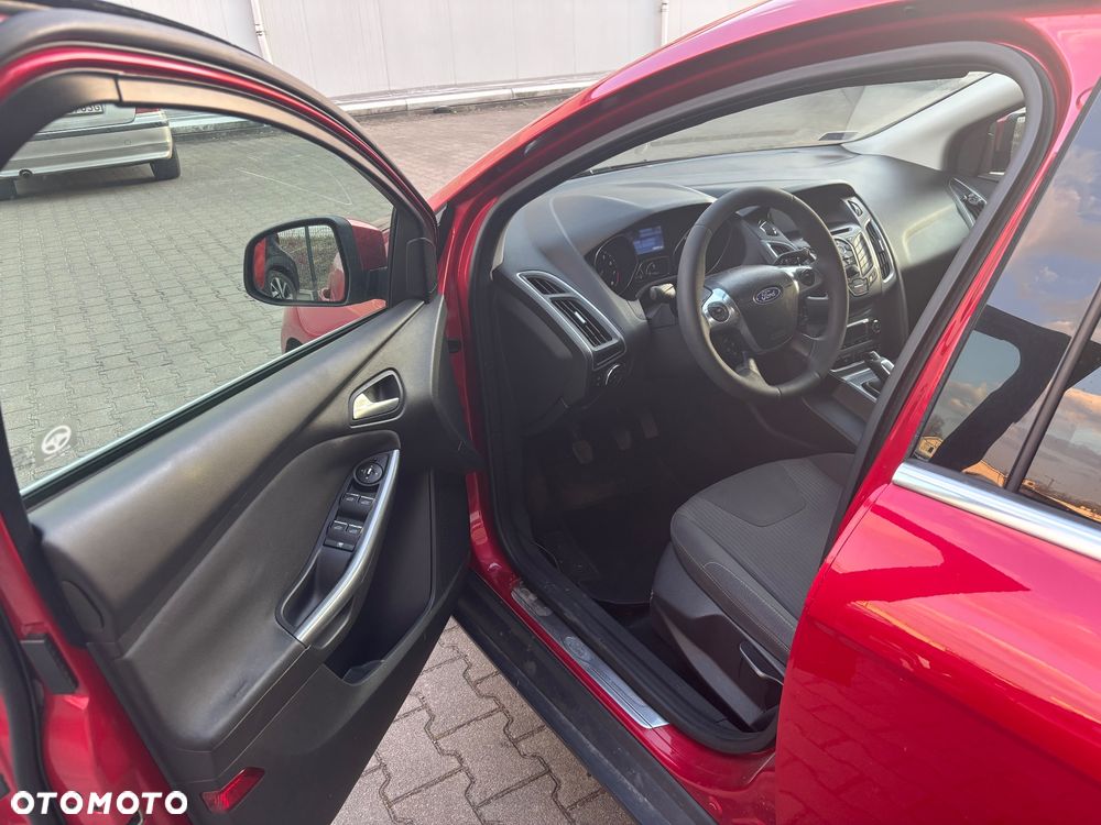 Ford Focus 1.6 EcoBoost Titanium - 14